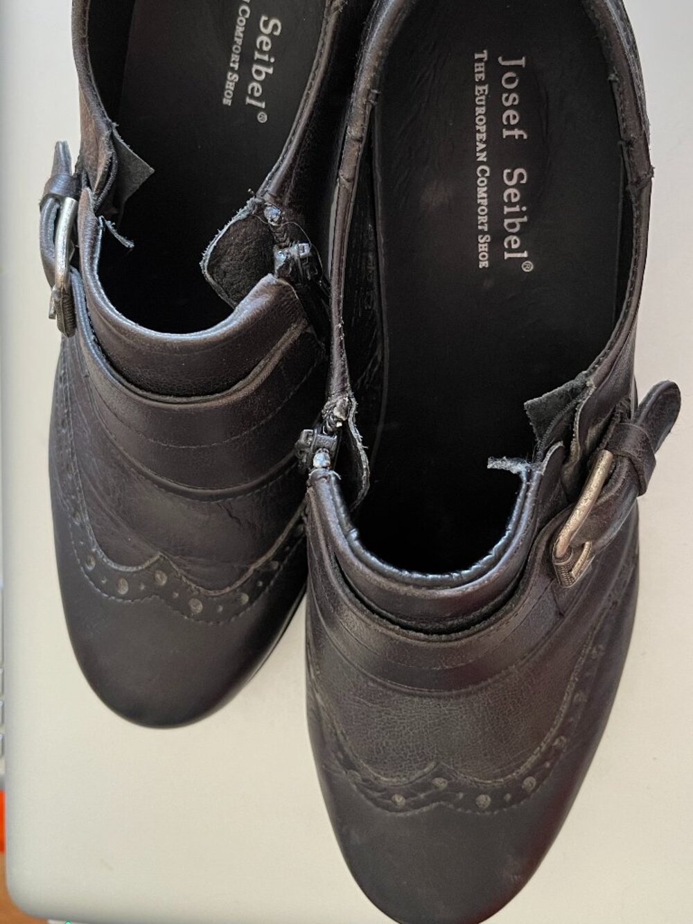 Josef Seibel black leather shoes size 40 (9)